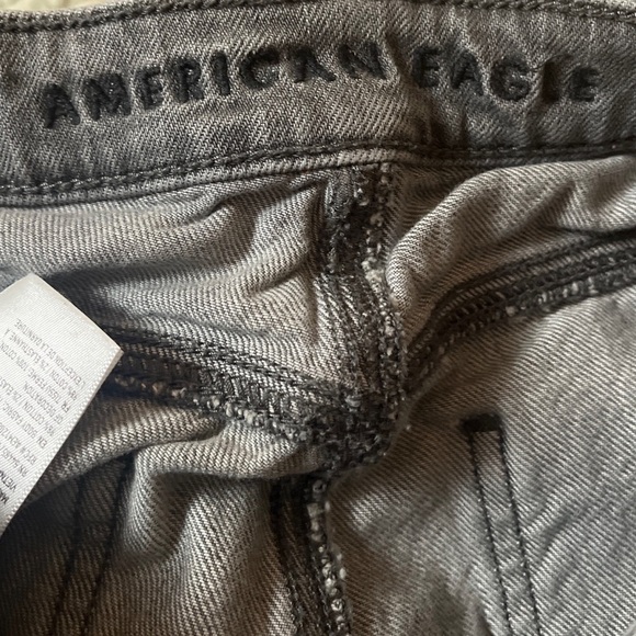 American Eagle Destroyed Distressed Grey Mom Jean - Picture 5 of 5